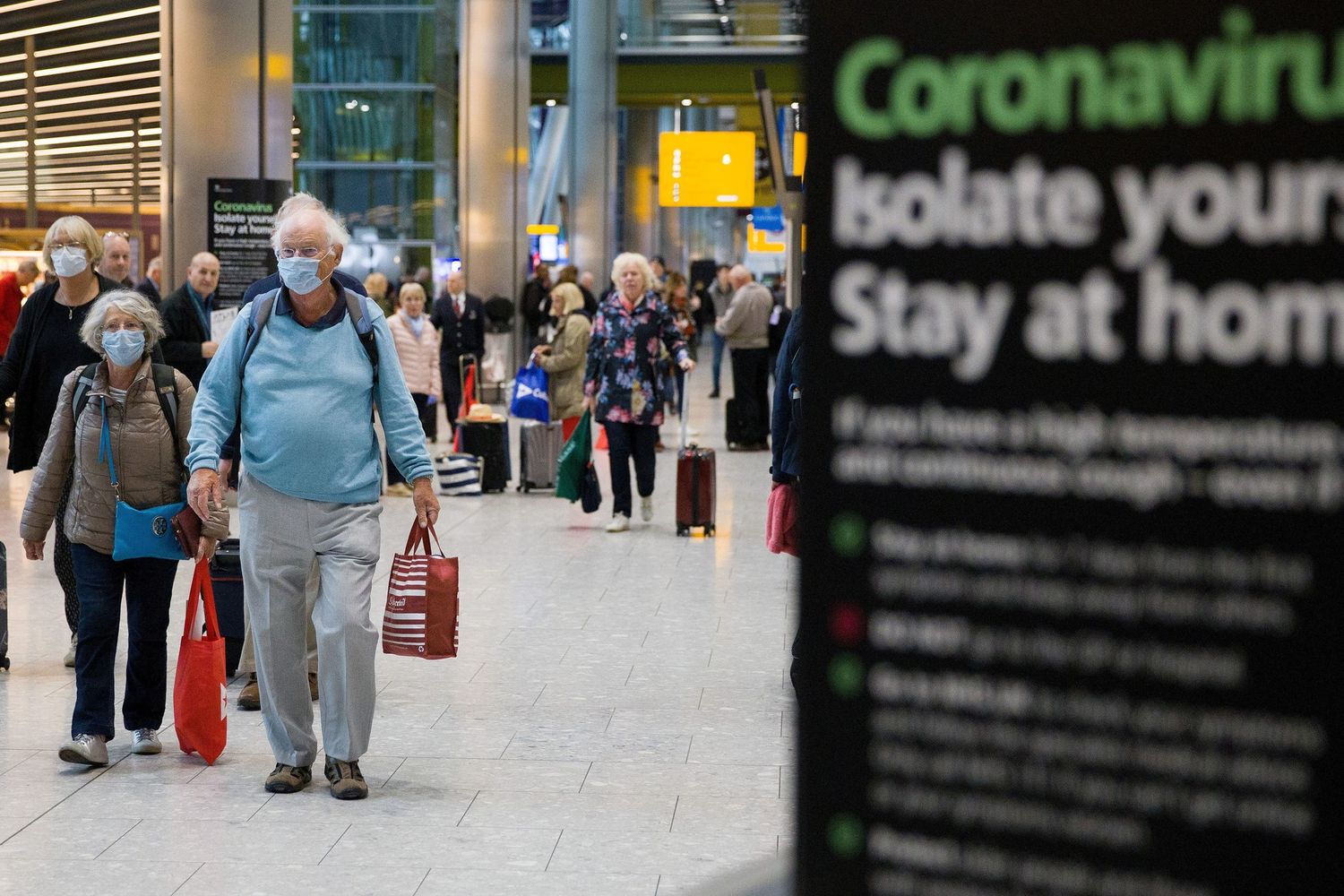 Coronavirus, aeroporto di Heathrow