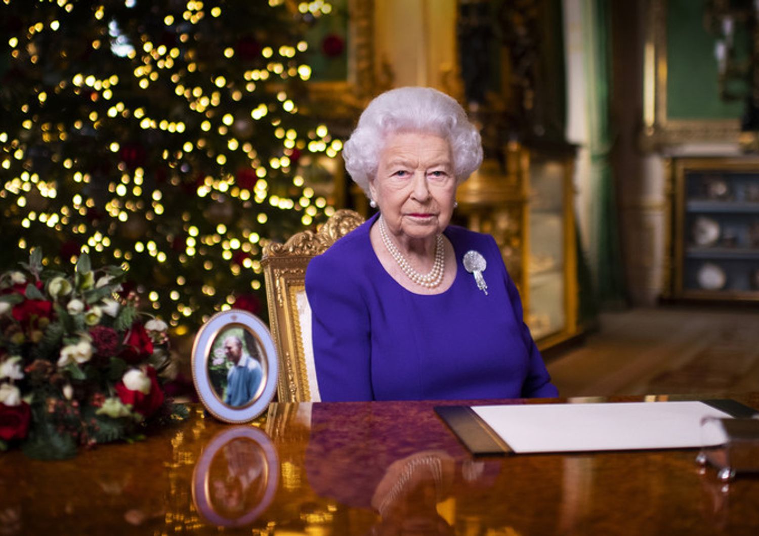La regina Elisabetta durante il messaggio di Natale alla nazione