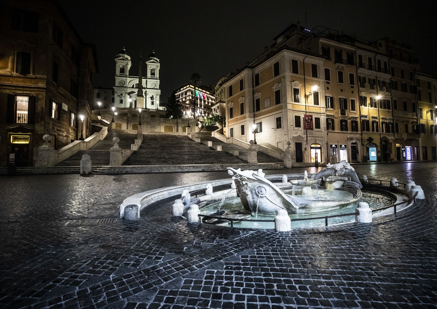 Roma deserta di notte