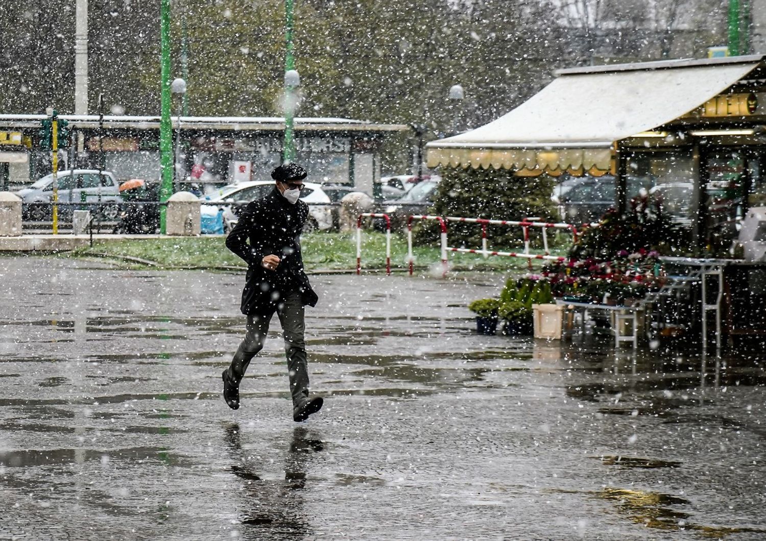 Maltempo: neve a Milano