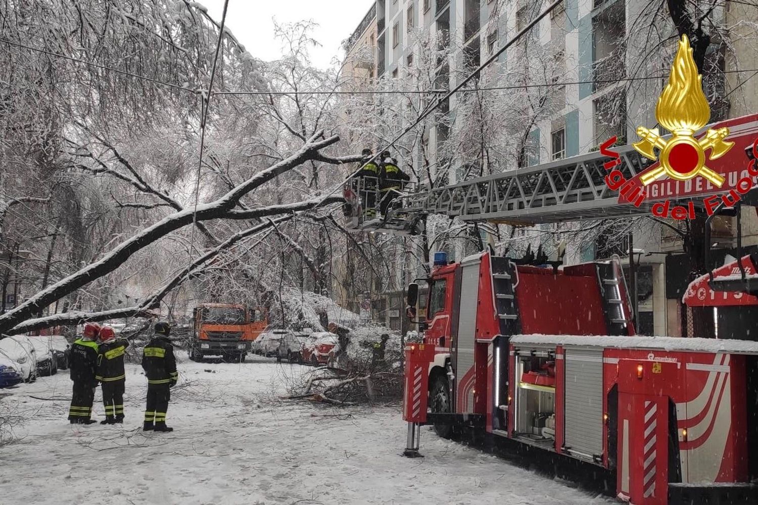Maltempo, Milano sotto la neve&nbsp;&nbsp;