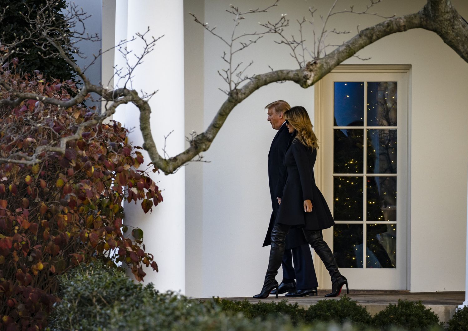 Donald e Melania Trump passeggiano a Mar-a-Lago