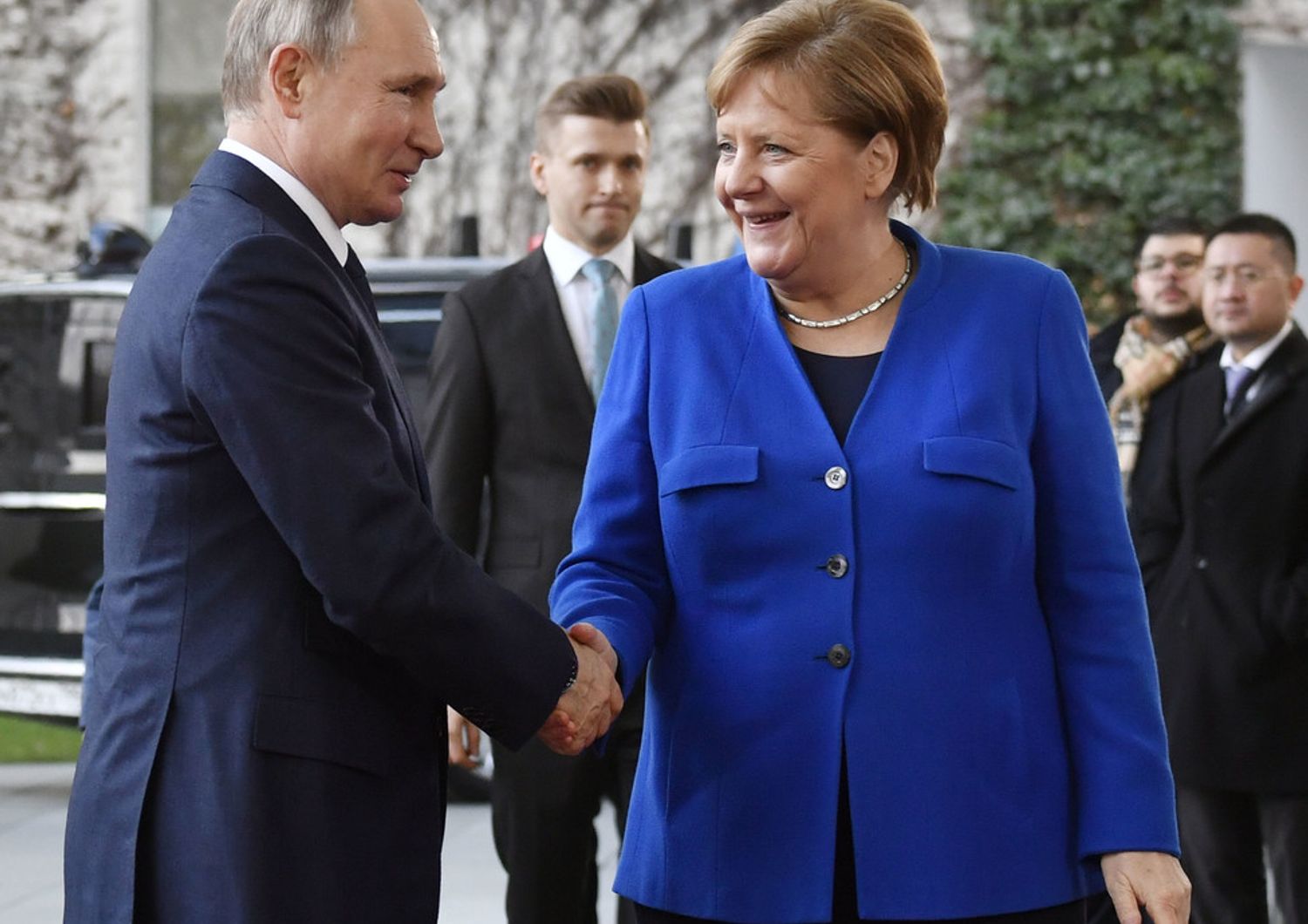 Valdimir Putin e Angela Merkel durante un incontro a Berlino nel gennaio 2019
