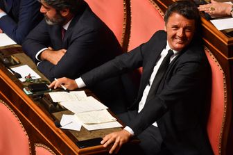 Matteo Renzi durante una seduta del Senato