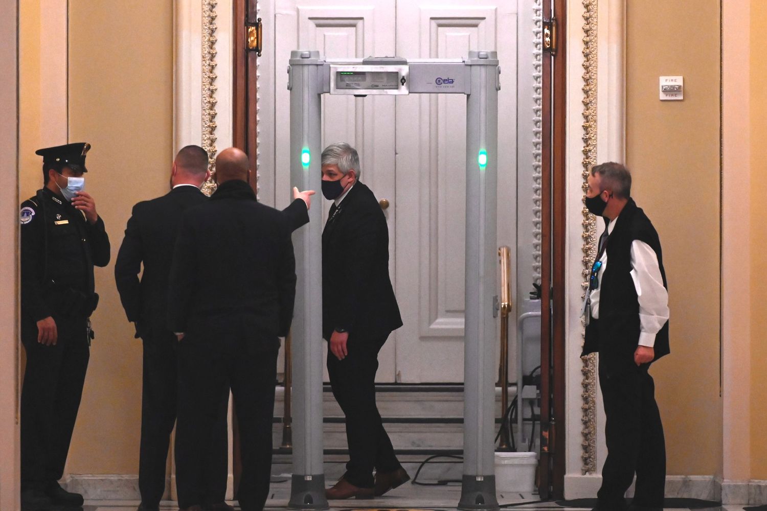 metal detector alla Camera dei Rappresentanti