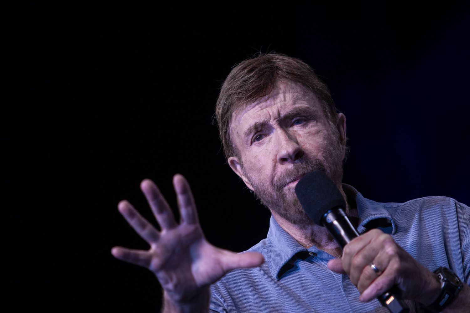 L'attore Chuck Norris, 80 anni