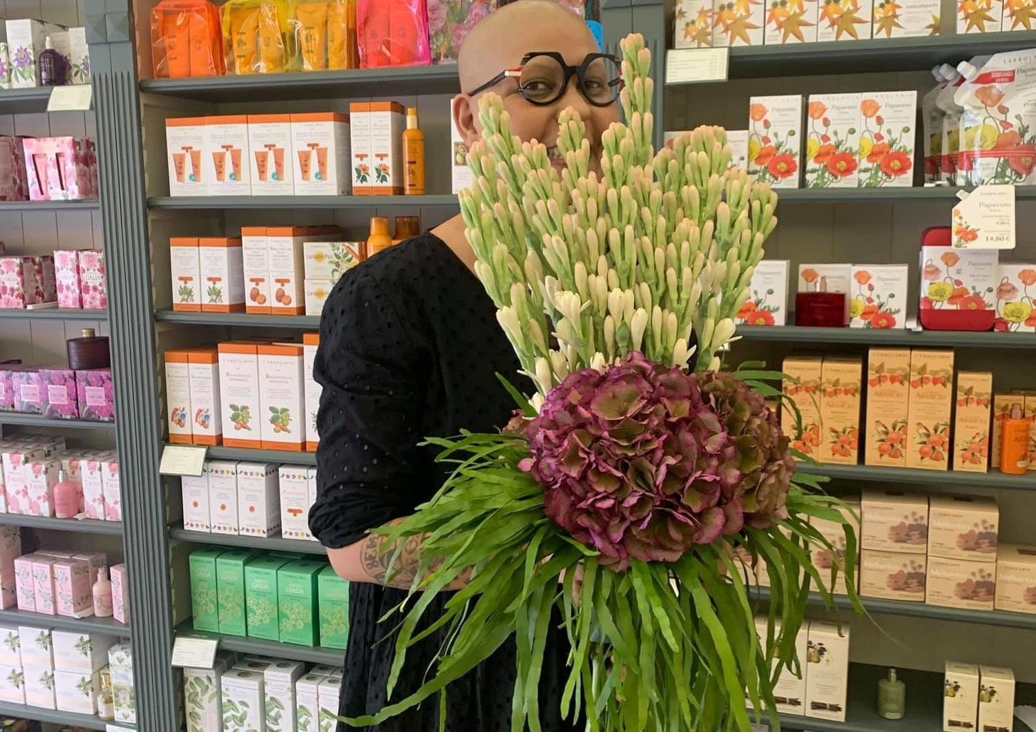 &nbsp;Fabrizia nella sua erboristeria a Veglie, in provincia di Lecce