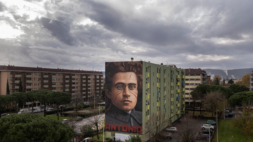 Il murale dedicato a Gramsci in un quartiere popolare di Firenze