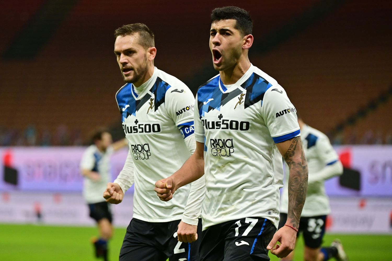 Cristian Romero esulta per il gol dell'1-0