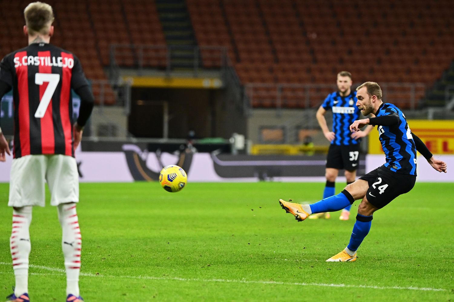 La punizione di Eriksen che ha portato l'Inter in semifinale di Coppa Italia&nbsp;