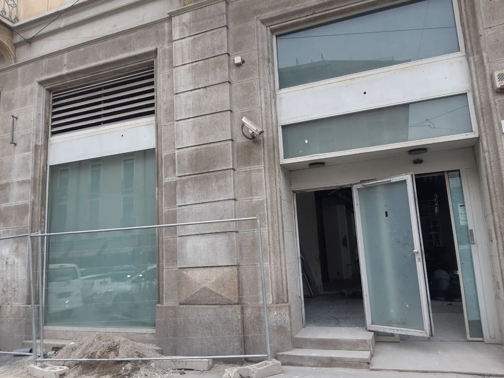 &nbsp;Ex supermercato