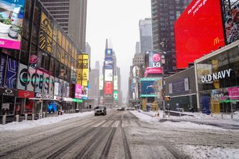 New York - Times Square sotto la neve