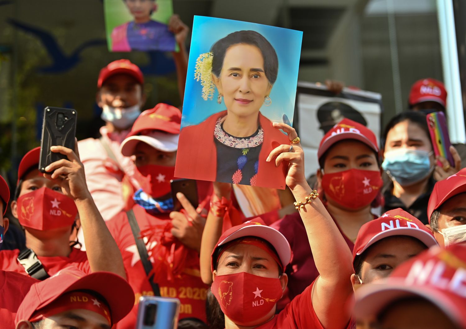 Manifestazione pro-San Suu Kyi a Bangkok