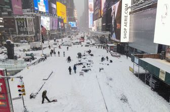 New York, Times Square sotto la neve&nbsp;