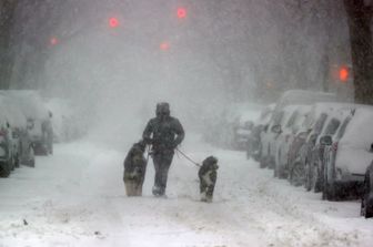 immagini tempesta neve new york