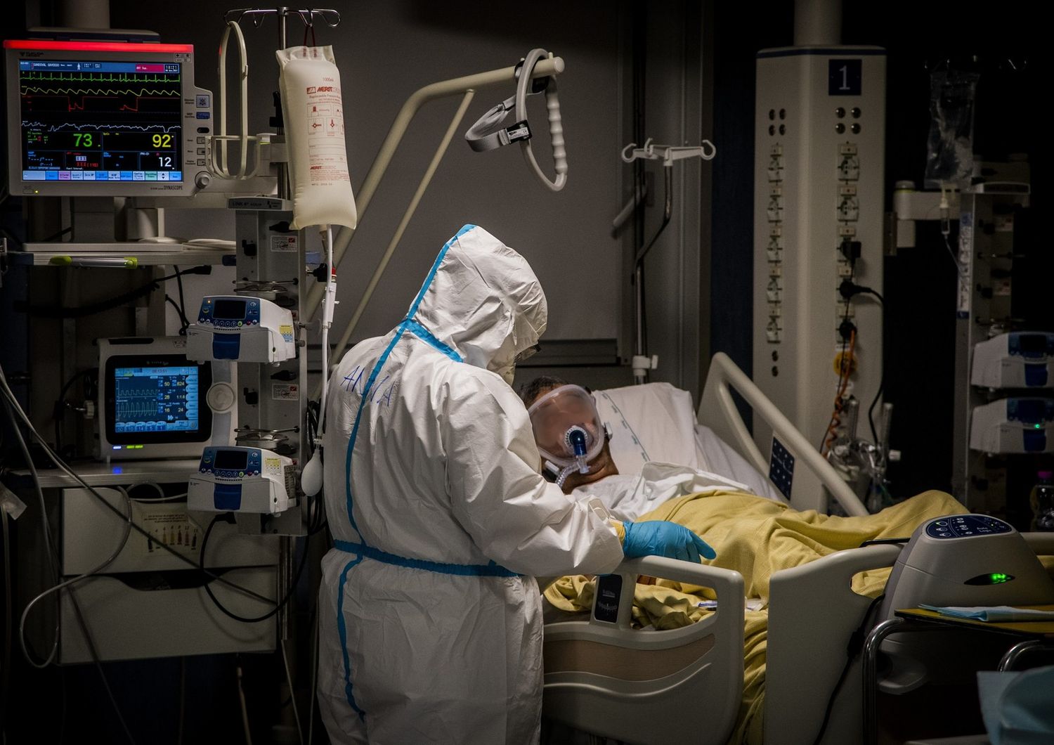 Covid: reparto di Terapia intensiva dell'ospedale