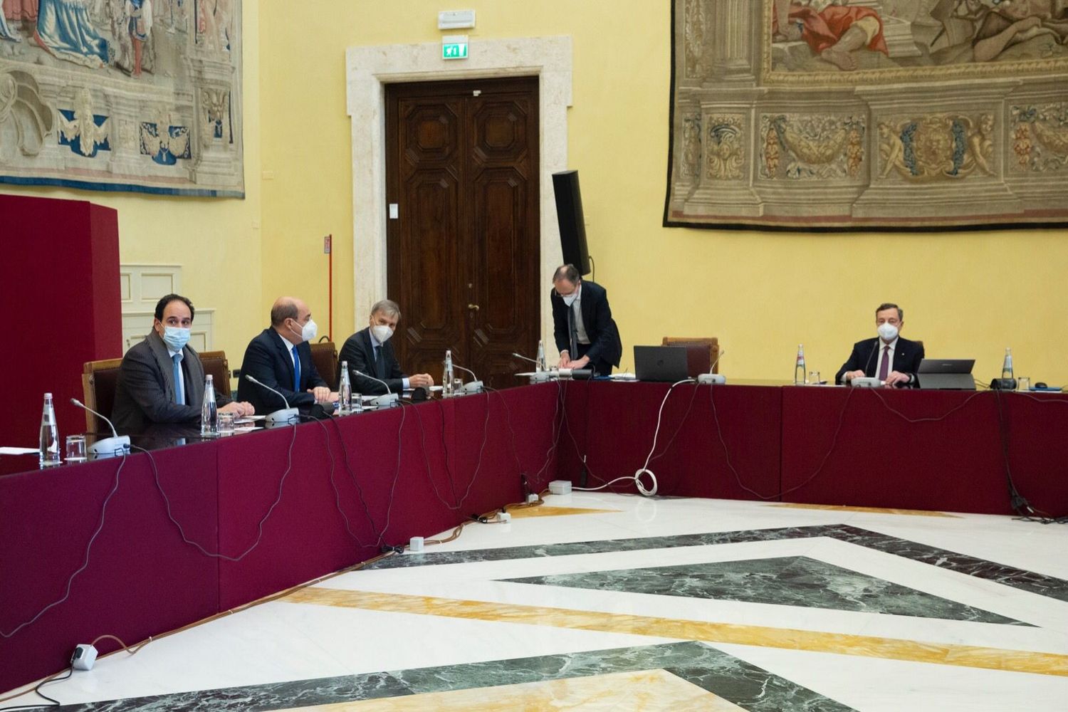 La delegazione del Pd alle consultazioni con Mario Draghi
