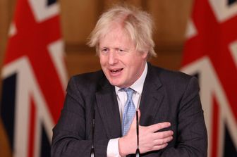 Boris Johnson in conferenza stampa a Downing Street