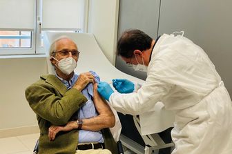 &nbsp;renzo piano si vaccina