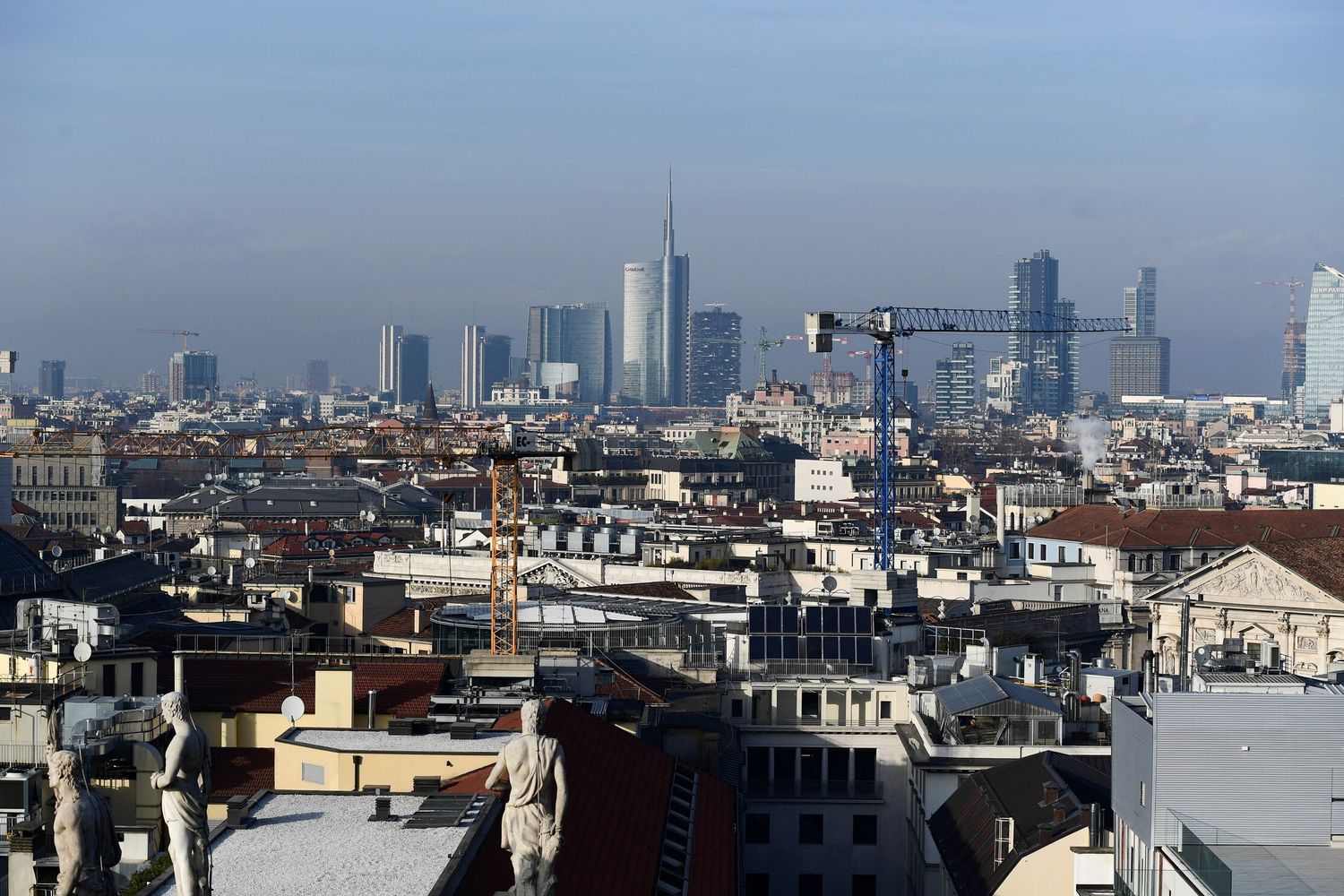 &nbsp;Milano, il distretto di Porta Nuova visto dal Duomo