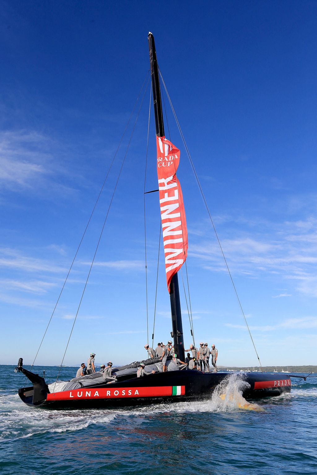 Luna Rossa dopo il trionfo nella Prada Cup 2021