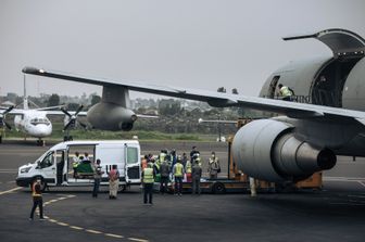 La salma dell'ambasciatore italiano all'aeroporto congolese di Goma