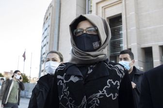 Hatice&nbsp;Cengiz, fidanzata di Jamal Khashoggi, durante il processo per la morte del giornalista