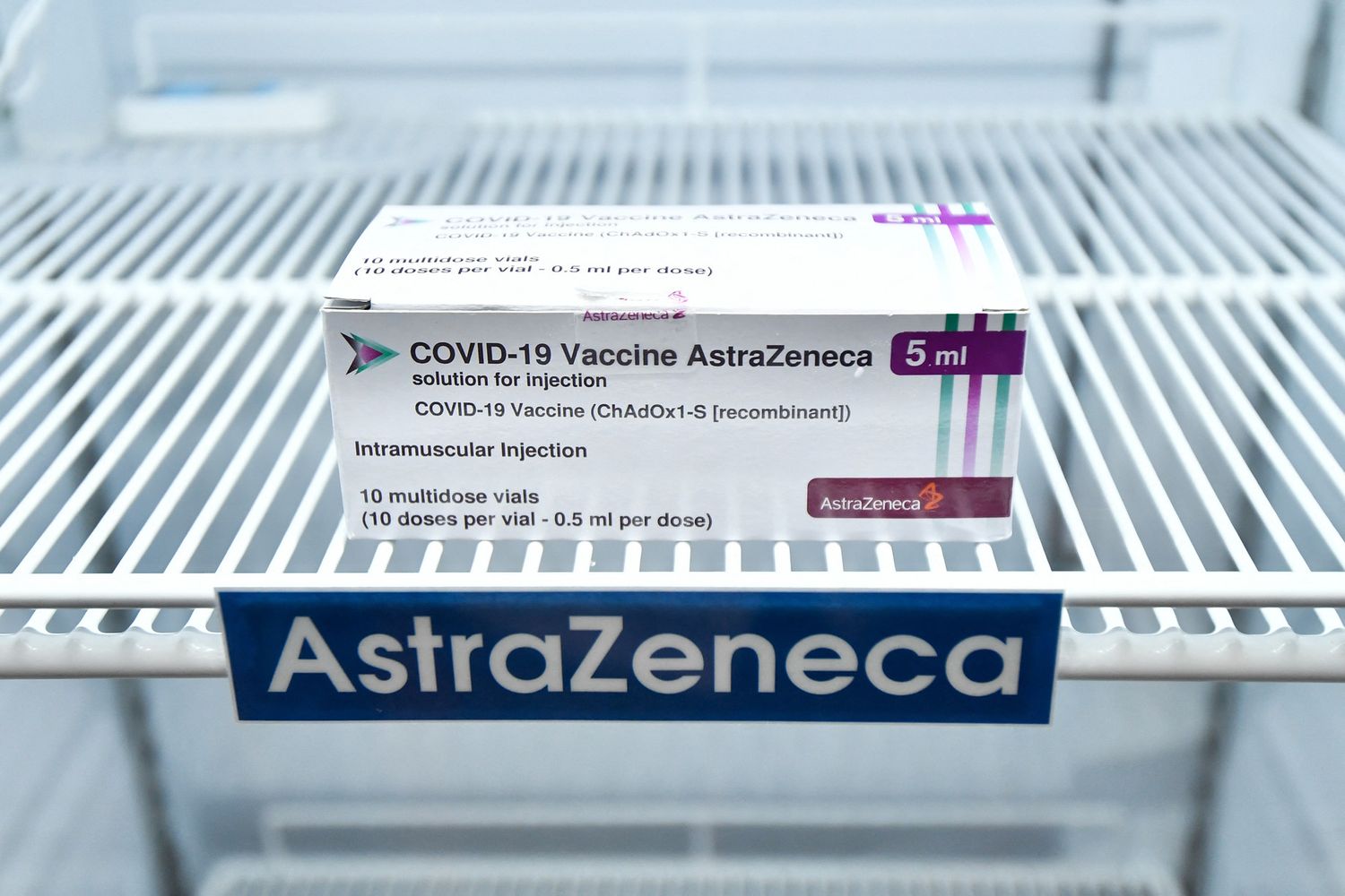 Il vaccino contro il Covid di AstraZeneca