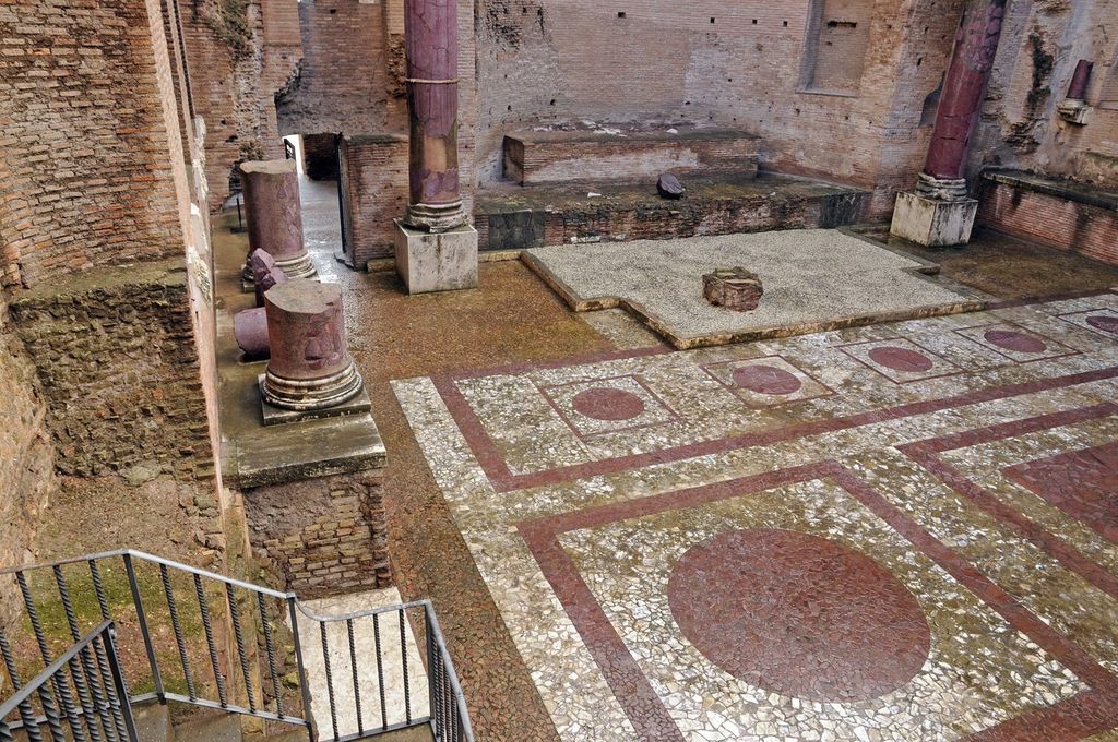 Tempio di Venere e Roma nel Foro Romano. Nella foto la Cella di Roma