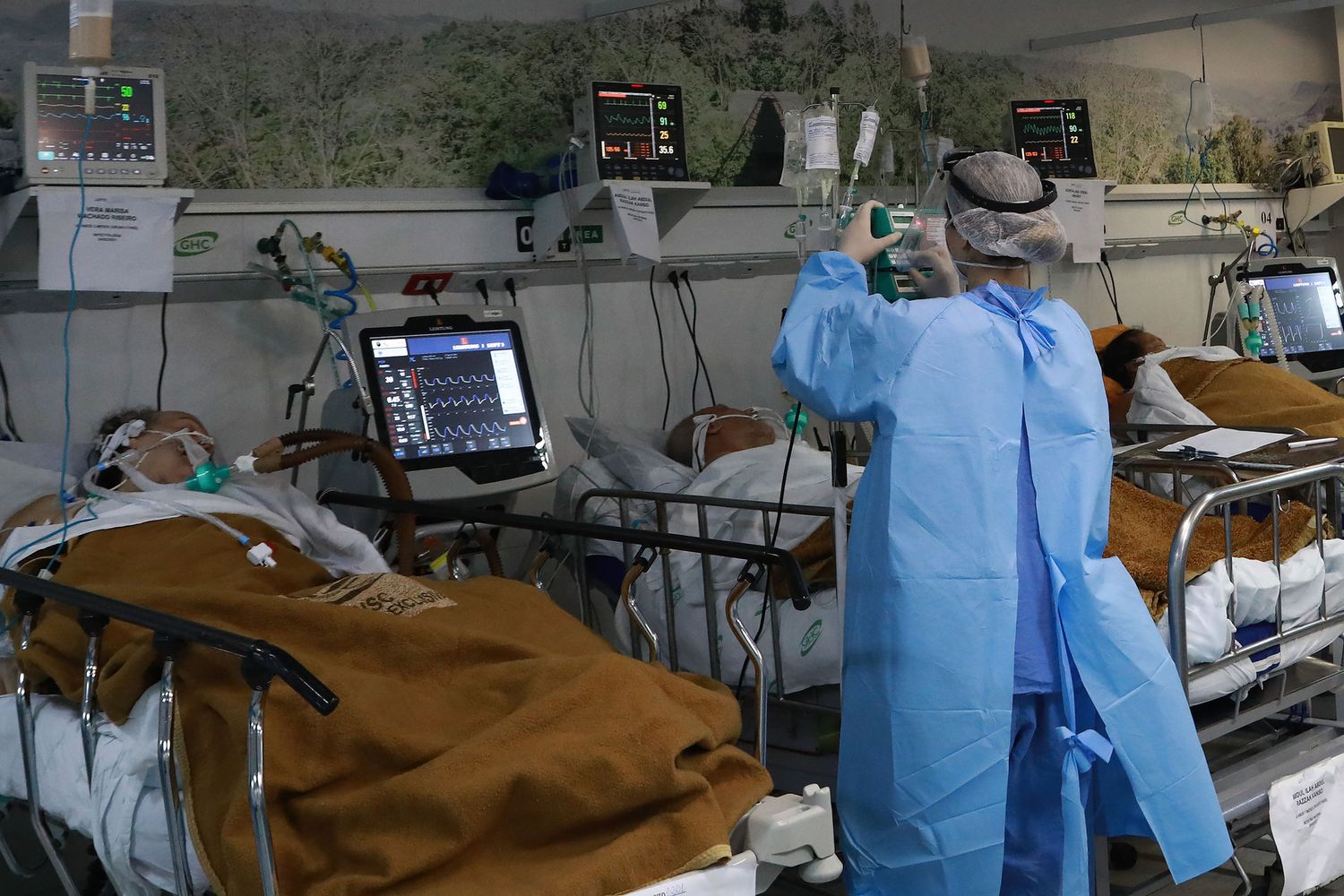 Struttura ospedaliera per malati Covid a Porto Alegre, in Brasile