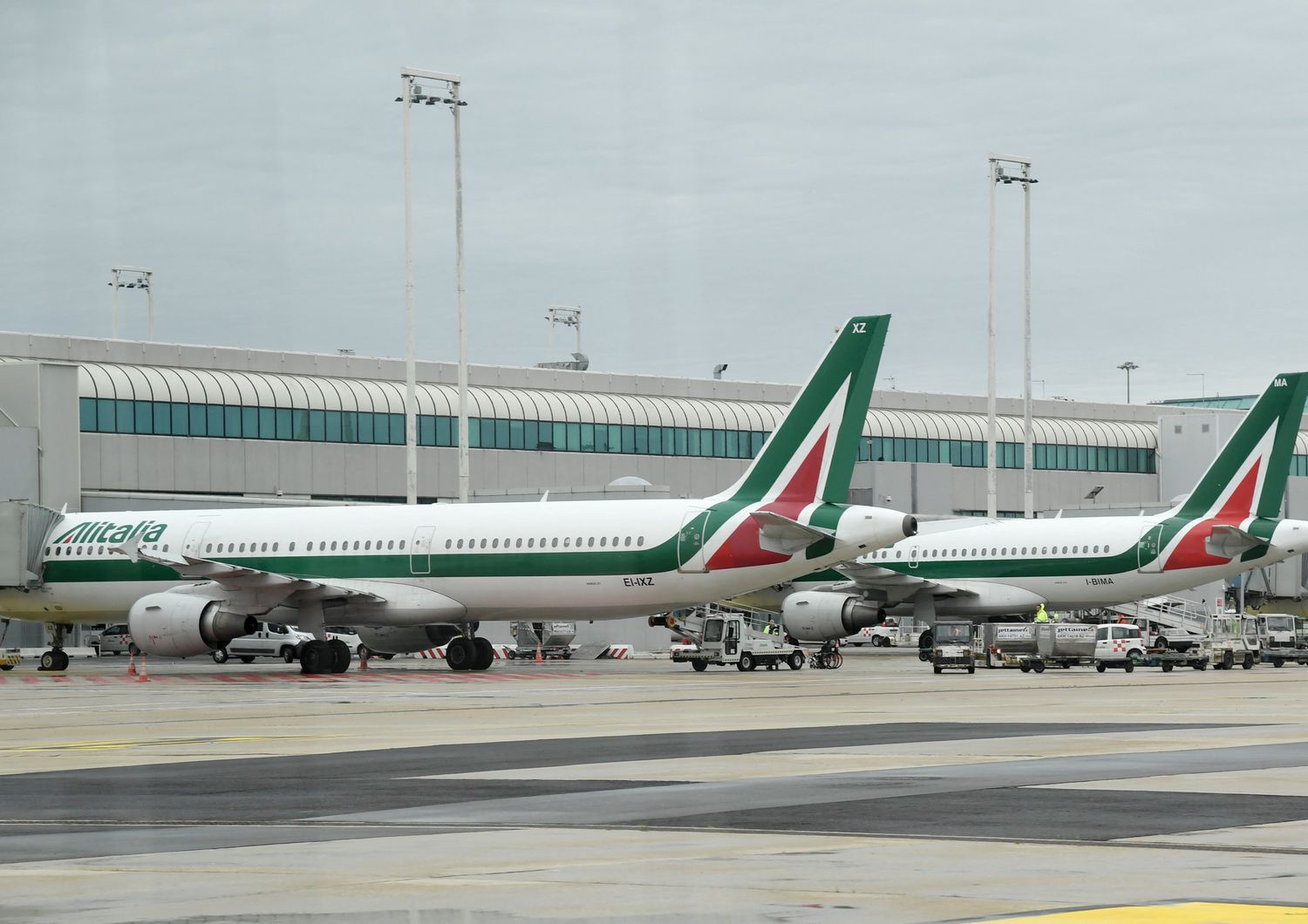 Alitalia: aerei in parcheggio all'aeroporto di di Fiumicino