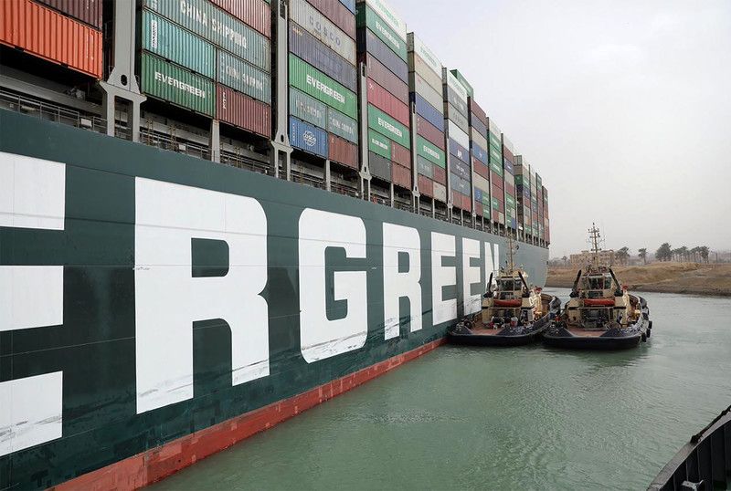 Ever Green, nave battente bandiera panamense incagliata nel Canale di Suez