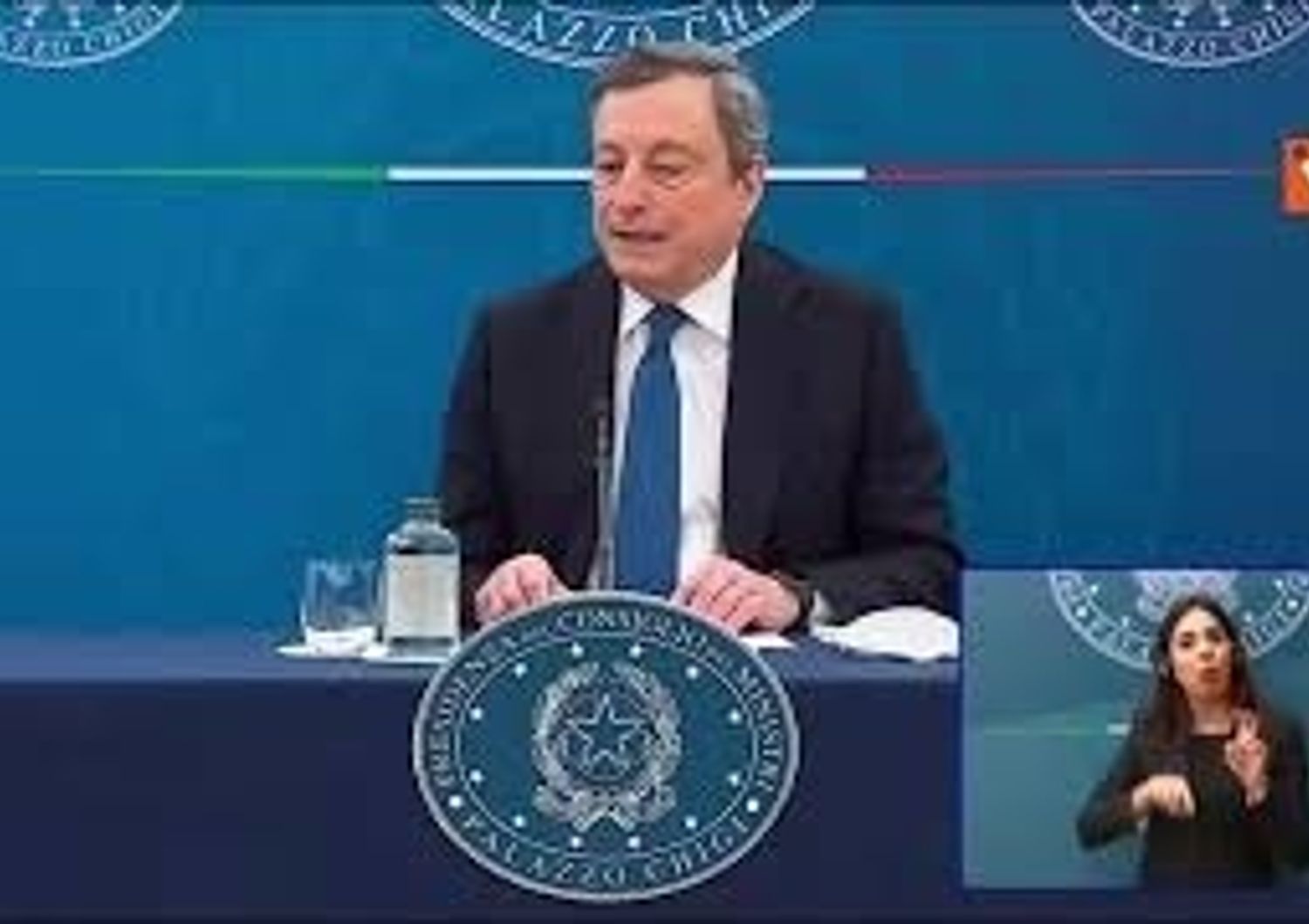 draghi crisi blocco vaccini produzione