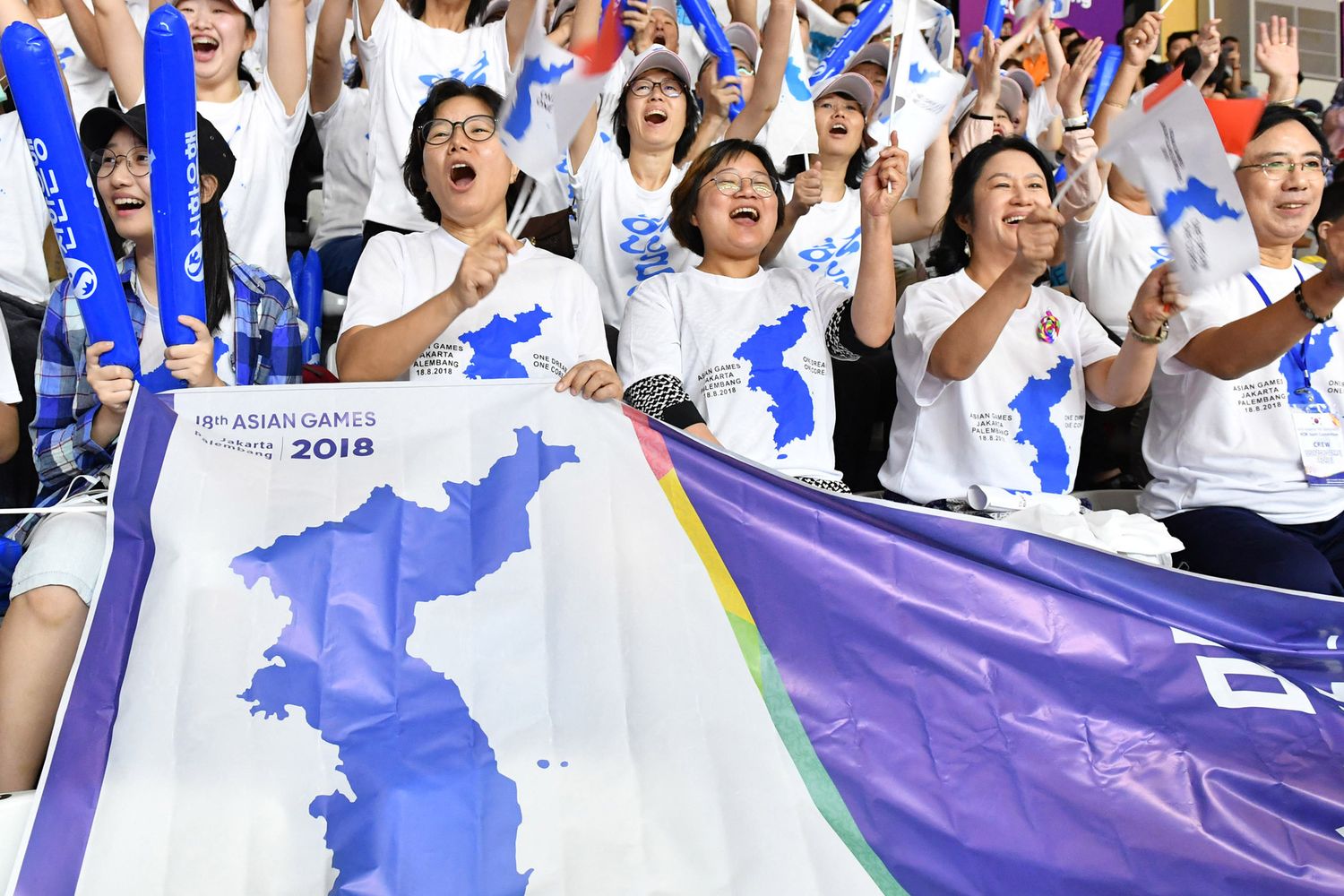 &nbsp;Tifose della nazionale di basket femminile unificata della Corea ai Giochi asiatici del 2018, a Giacarta