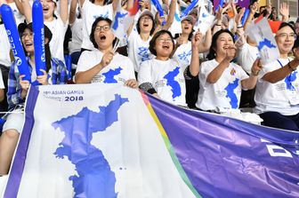 &nbsp;Tifose della nazionale di basket femminile unificata della Corea ai Giochi asiatici del 2018, a Giacarta