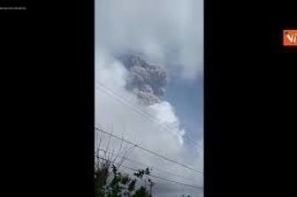 Eruzione vulcano ai Caraibi evacuate 16 mila persone