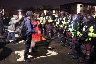 Proteste a Minneapolis dopo uccisione di un ventenne afroamericano