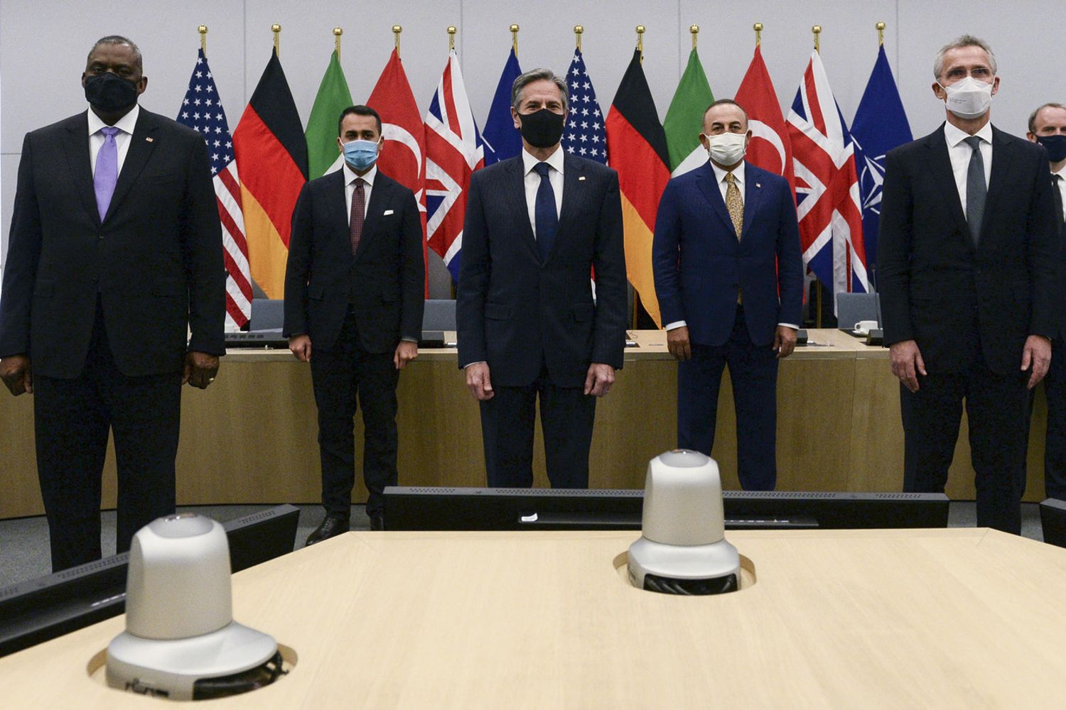 Riunione della Nato a Bruxelles con ministro Luigi Di Maio