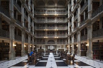 La biblioteca della Johns Hopkins University, Baltimora
