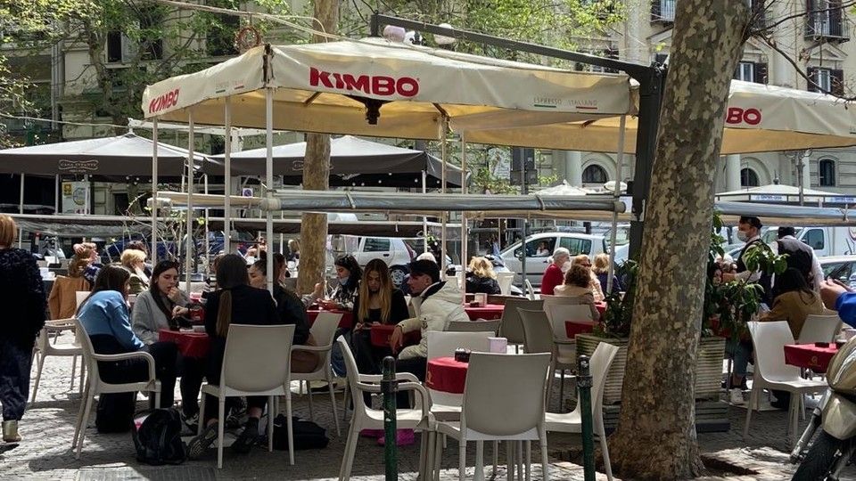 Le riaperture a Napoli&nbsp;