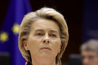 von der leyen colpita in turchia perche donna