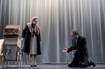 Giordana Faggiano e Valerio Binasco in 'Il piacere dell'onest&agrave;'