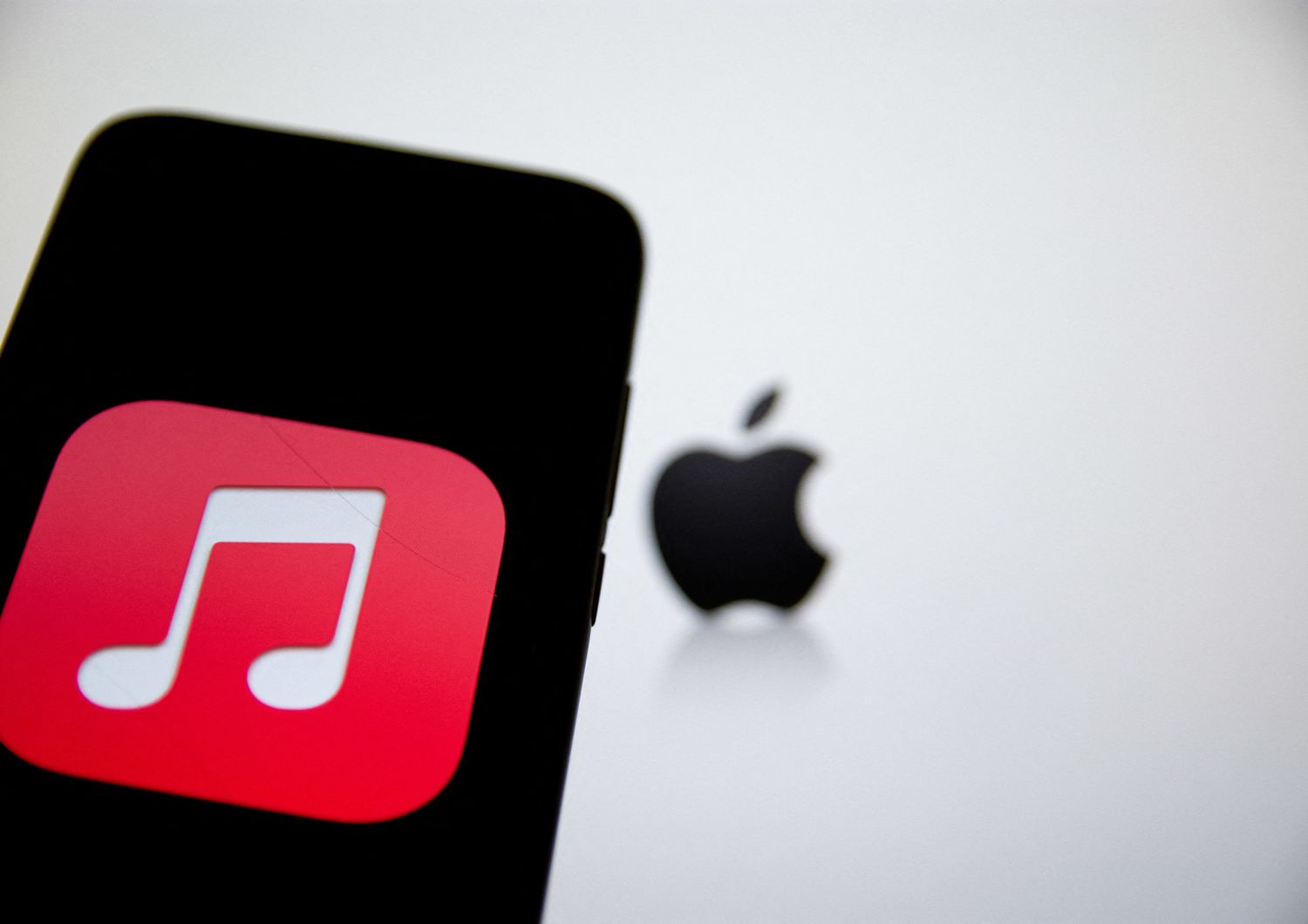 antitrust ue abuso apple music streaming