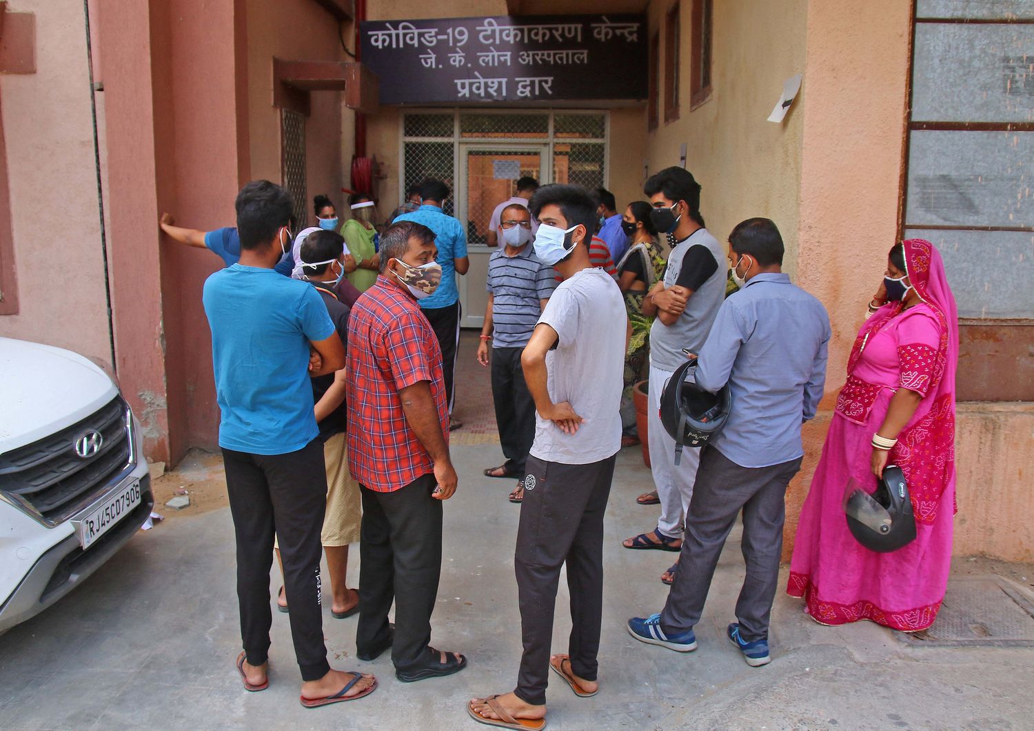 india emergenza covid morti vaccinazioni