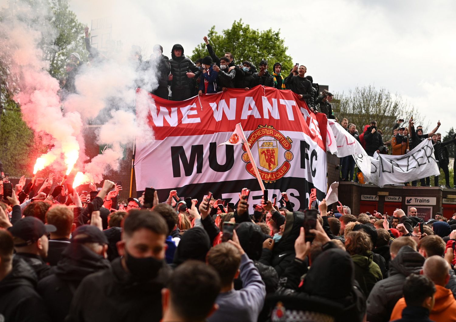 I tifosi del Manchester United contestano la propriet&agrave; americana