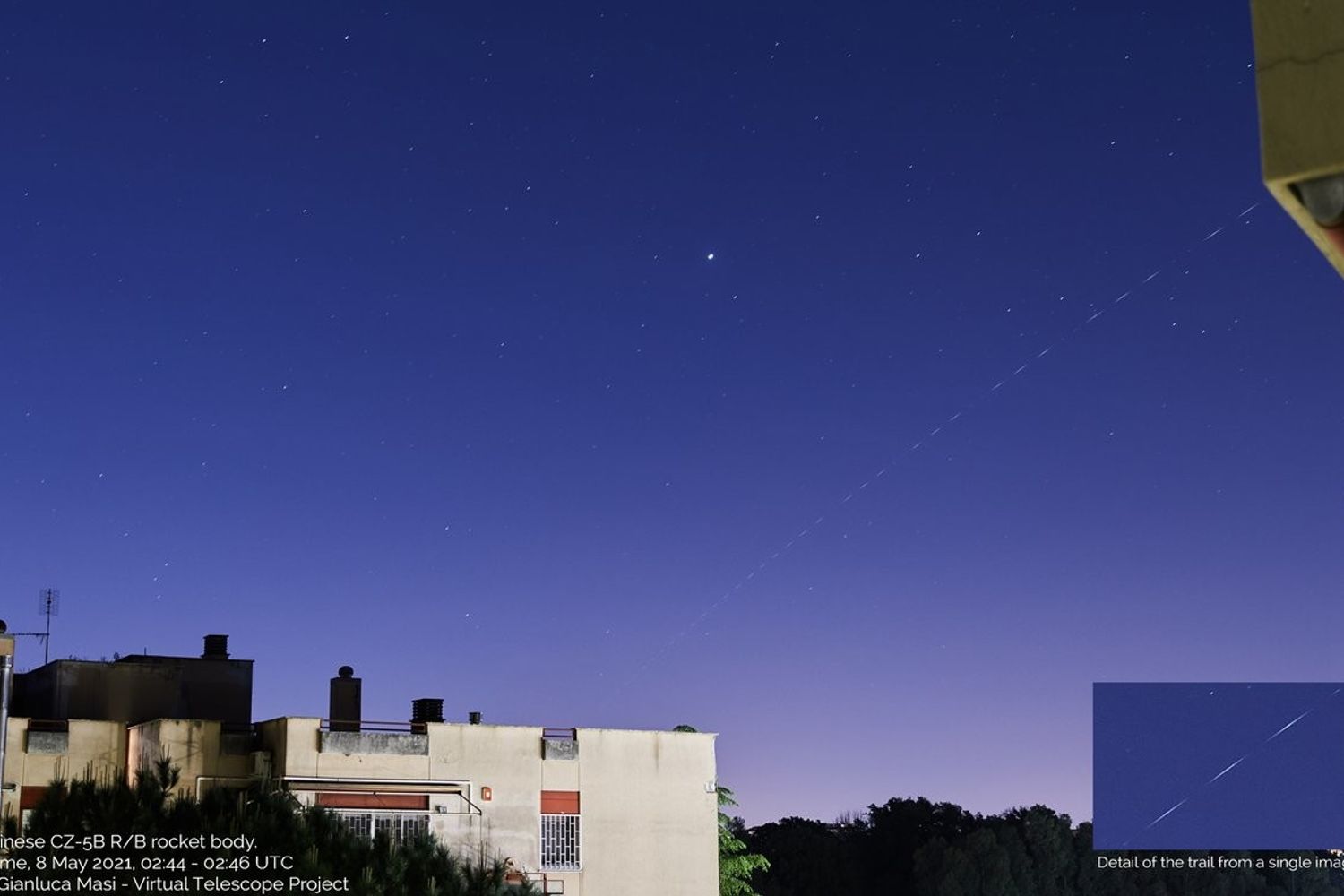 &nbsp;Razzo cinese in caduta libera