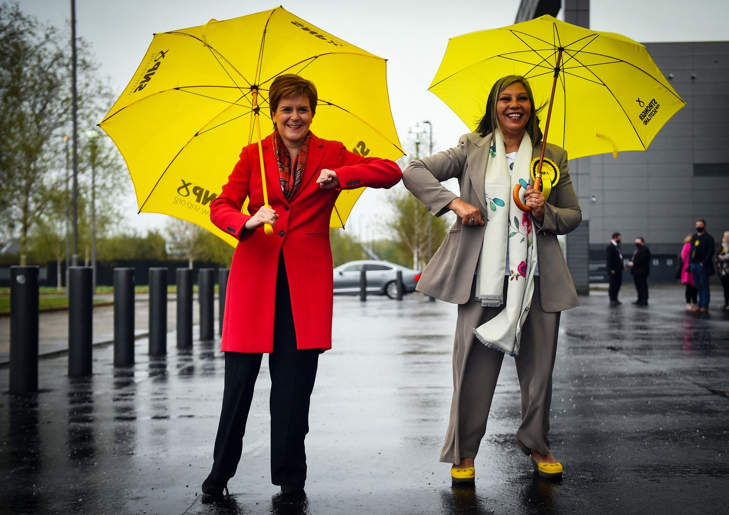 Kaukab&nbsp;Stewart e&nbsp;Nicola&nbsp;Sturgeon (Scottish National Party)