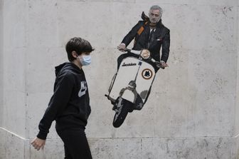 Un murales su Mourinho comparso a Roma