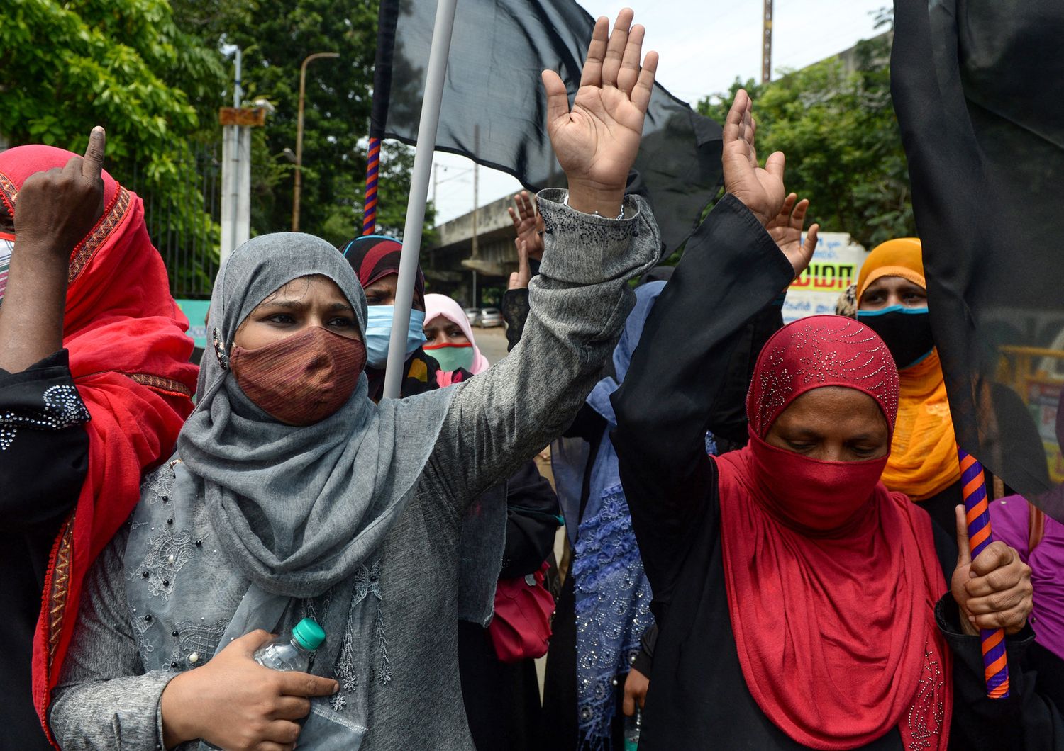 India tensione&nbsp;Uttar&nbsp;Pradesh demolita moschea storica