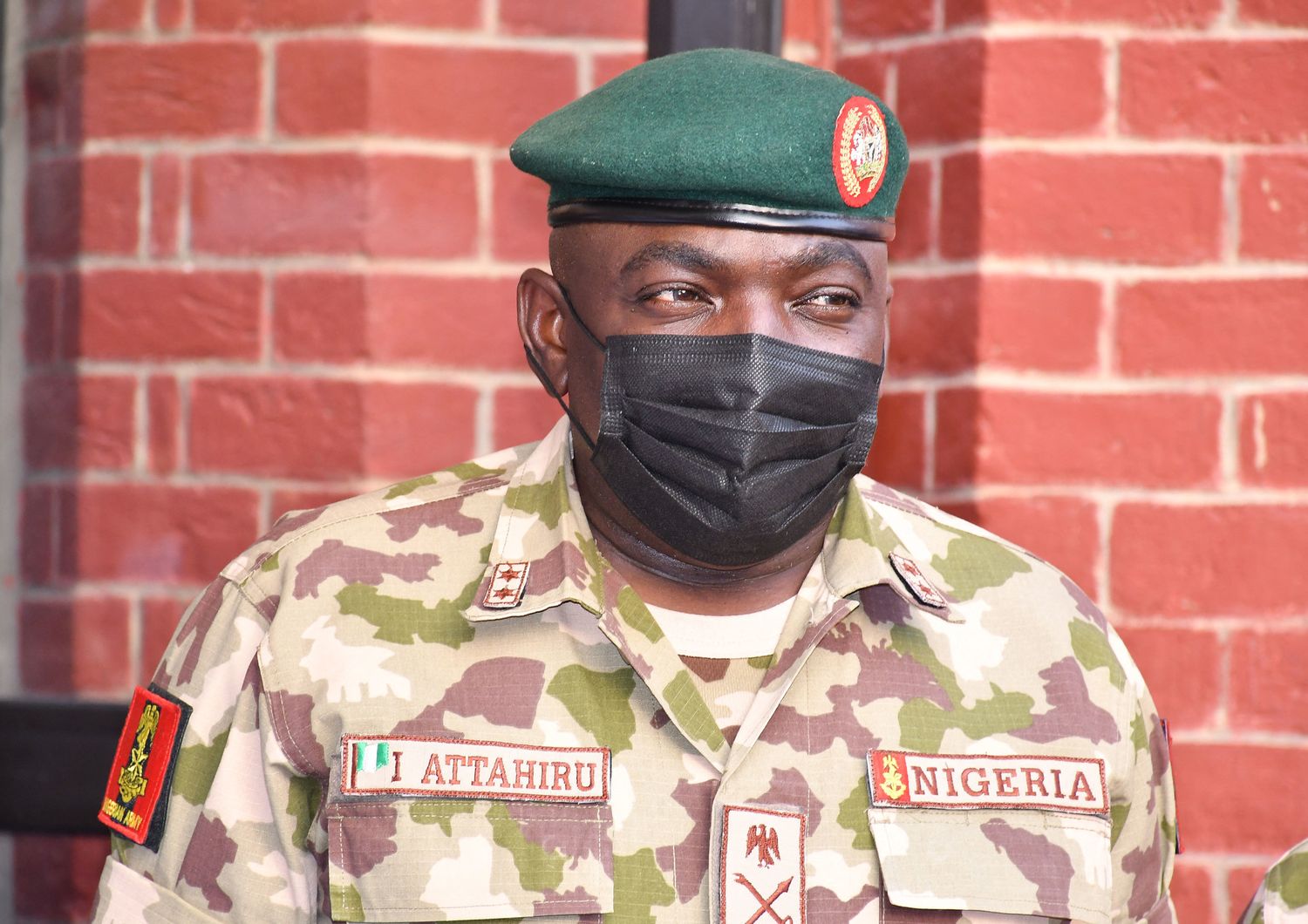 muore incidente aereo capo stato maggiore esercito nigeria